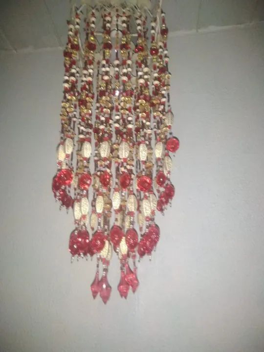 Lustre artesanal em corda e pedras