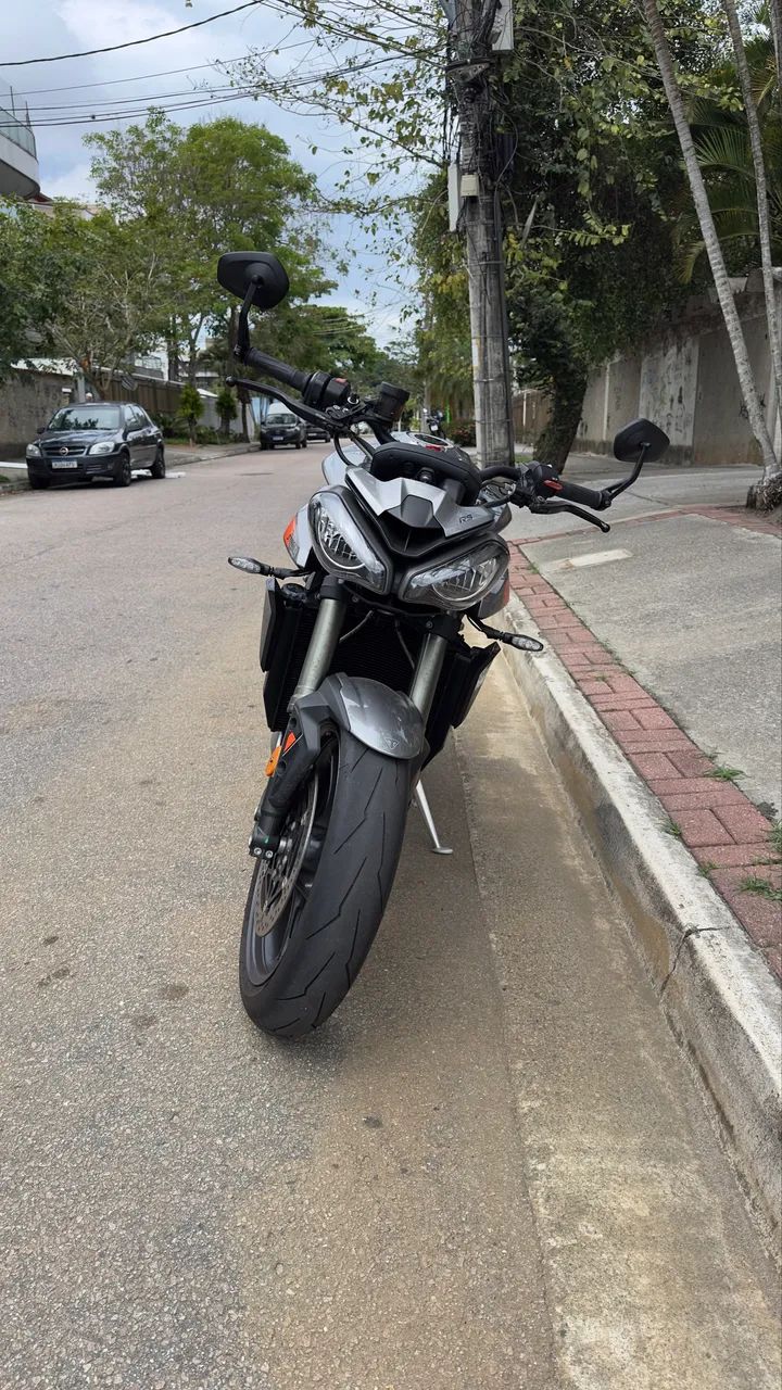 Street Triple 765RS - 2.300KM APENAS  - Foto 2