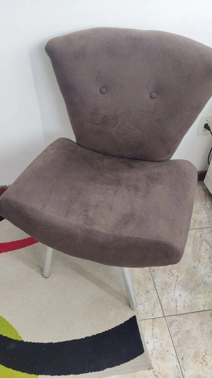 3 Poltronas / Cadeiras Decorativa em Tecido Aconchegante