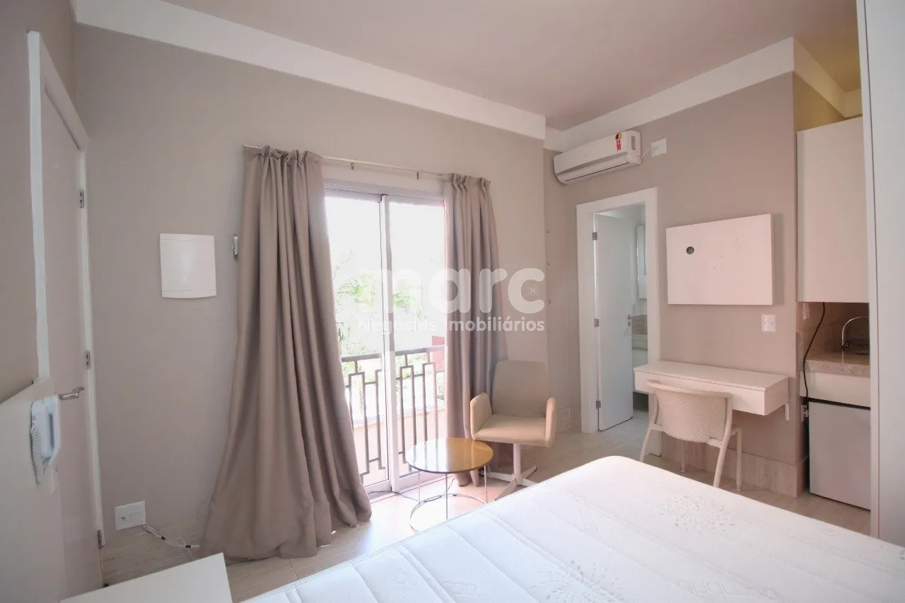 Stúdio mobiliado para locação, com 20m², com ar condicionado, aquecimento central, cozinha