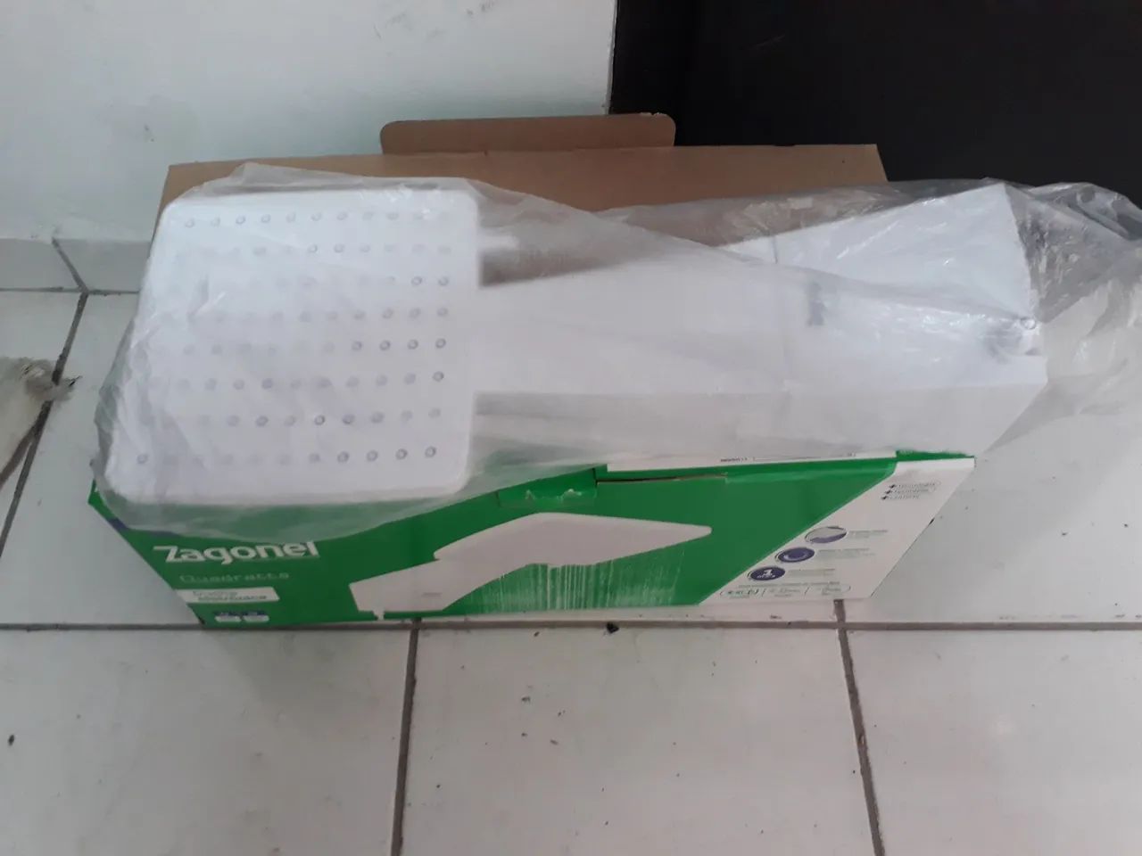 Chuveiro zagonel quadratta