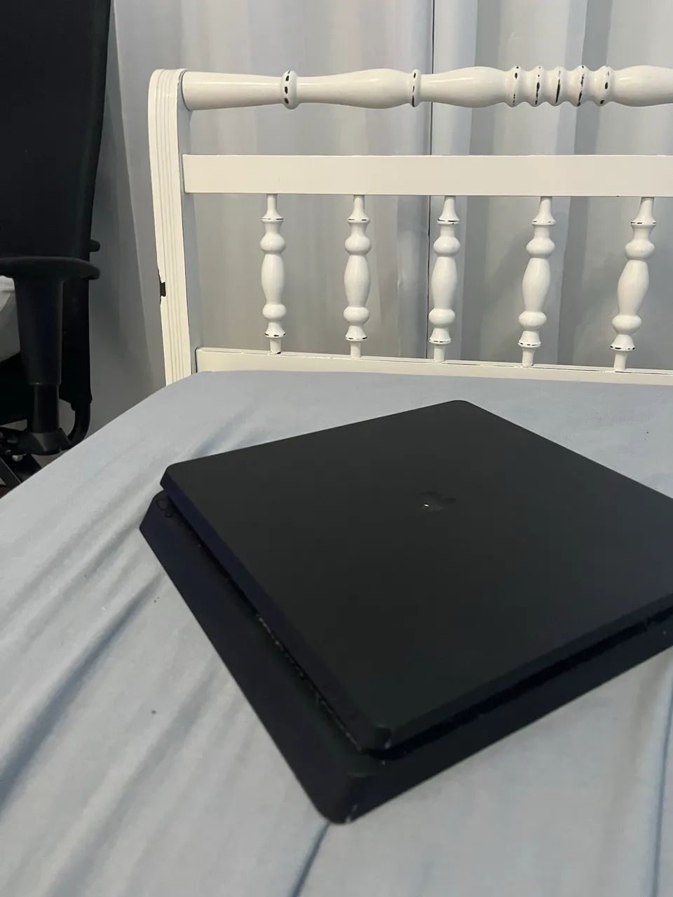 Ps4 com dois controles e jogos  - Foto 4