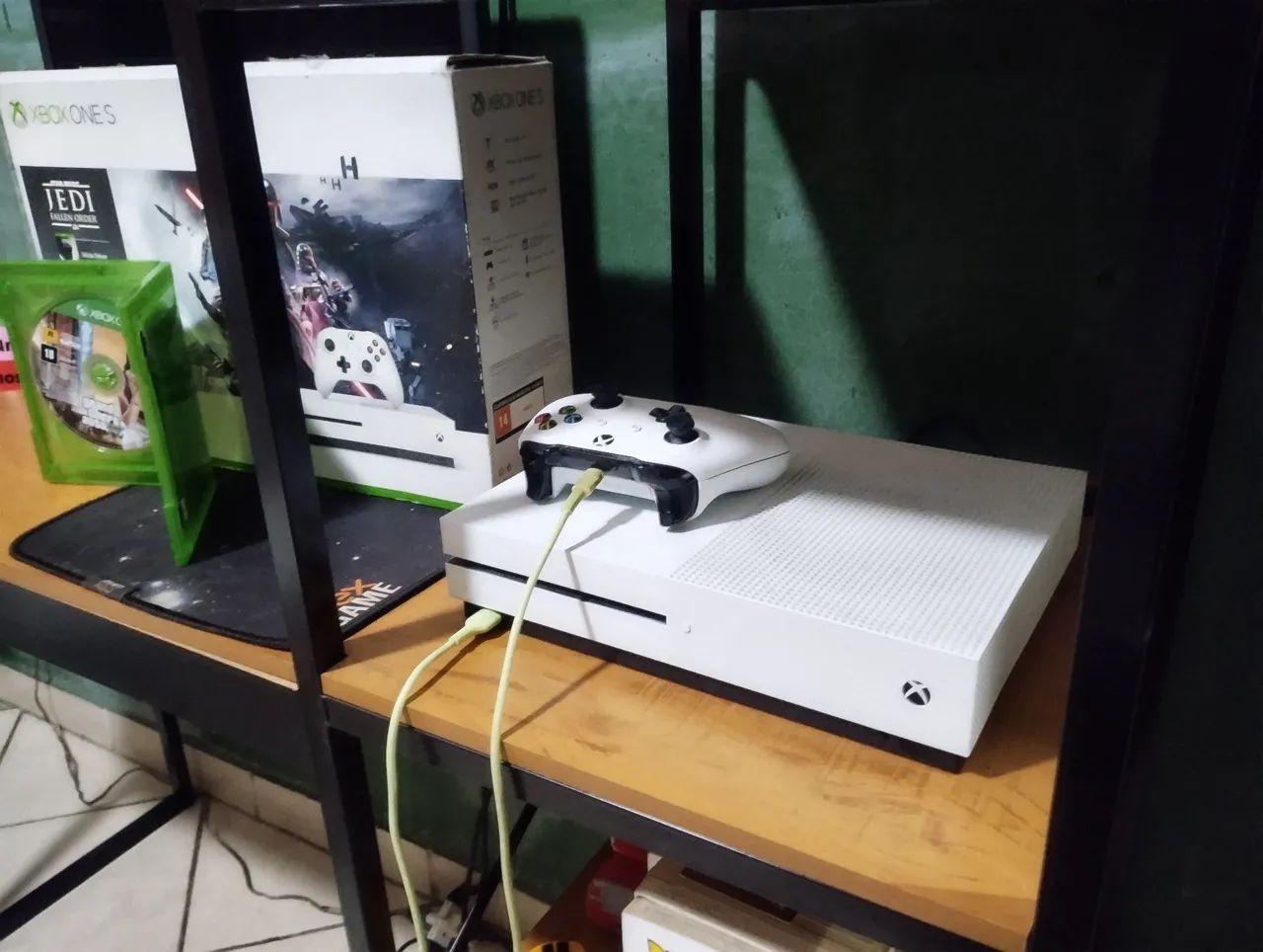 Xbox one S - 1 terá.