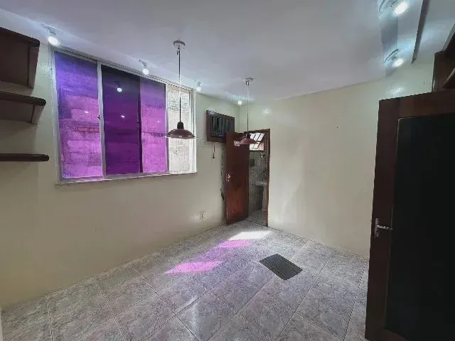 Sala Ed Antônio Velho - 35 m² em Campina - Belém - PA