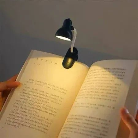 MiNi Lâmpada LED Mesa Alimentada Por Bateria Livro De Leitura Clipe Luz Ajustável Portátil