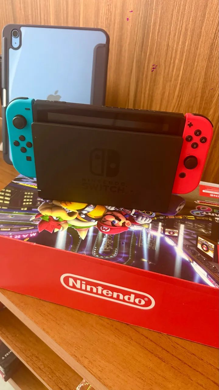 NINTENDO SWITCH - MUITO NOVONA C/CAIXA - Consoles de Vídeo Game