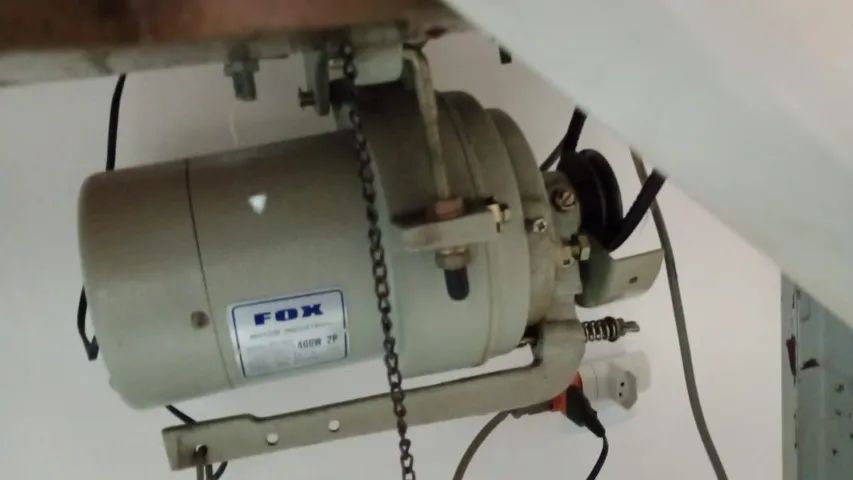 Máquina de costura - Foto 2