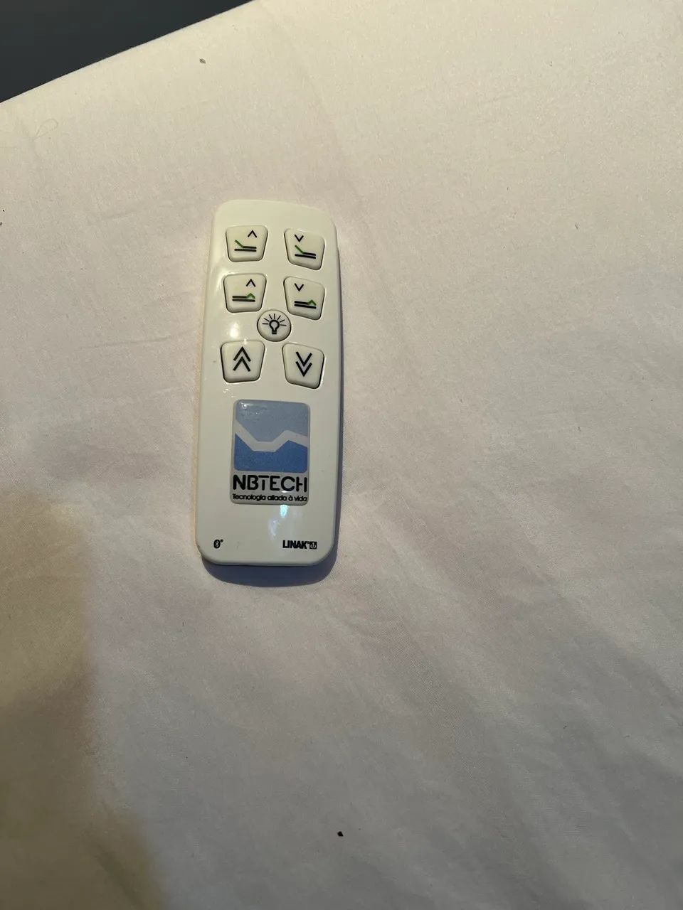 Cama motorizada com colchão 