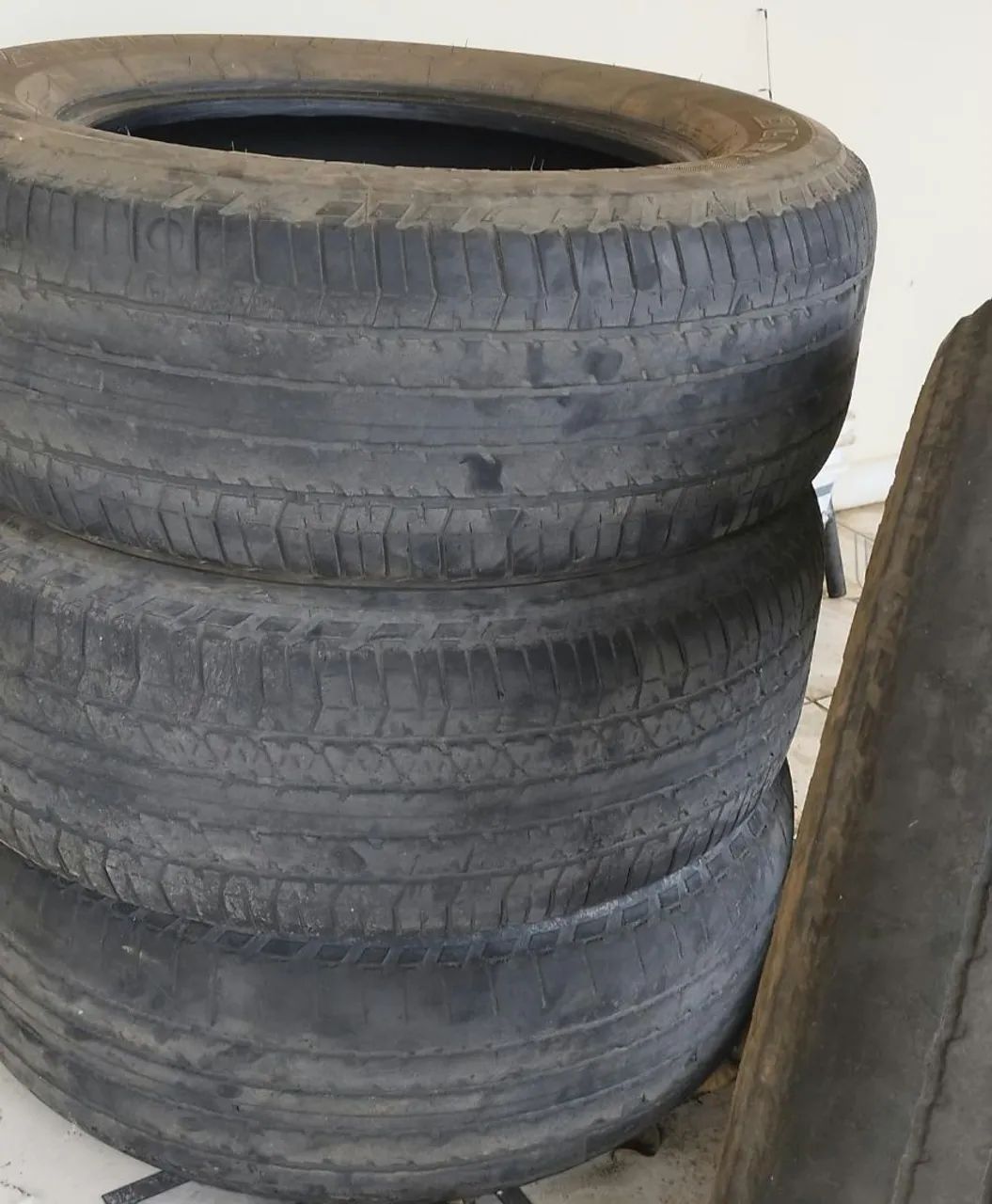 Pneus 265/60 R18 Bridgestone - Foto 2