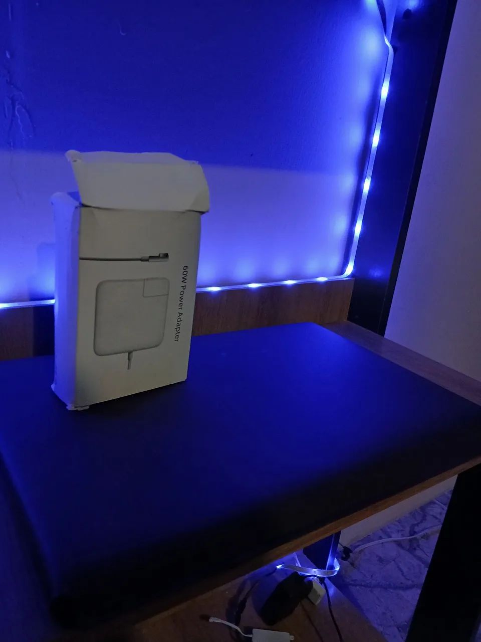 Perfeito macbook + carregador e case sem marcas de uso - Foto 4
