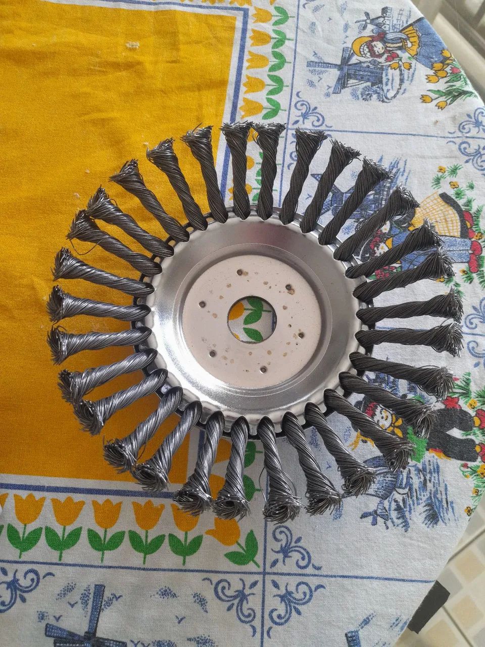 Escova de aço, para roçadeira 8 polegadas. Nova! - Foto 2