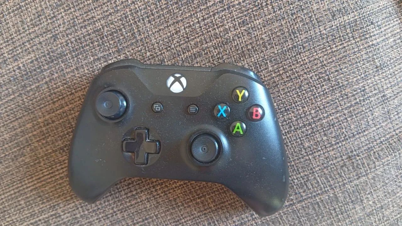 Vendo Xbox One X 1TB e 4K - Foto 2