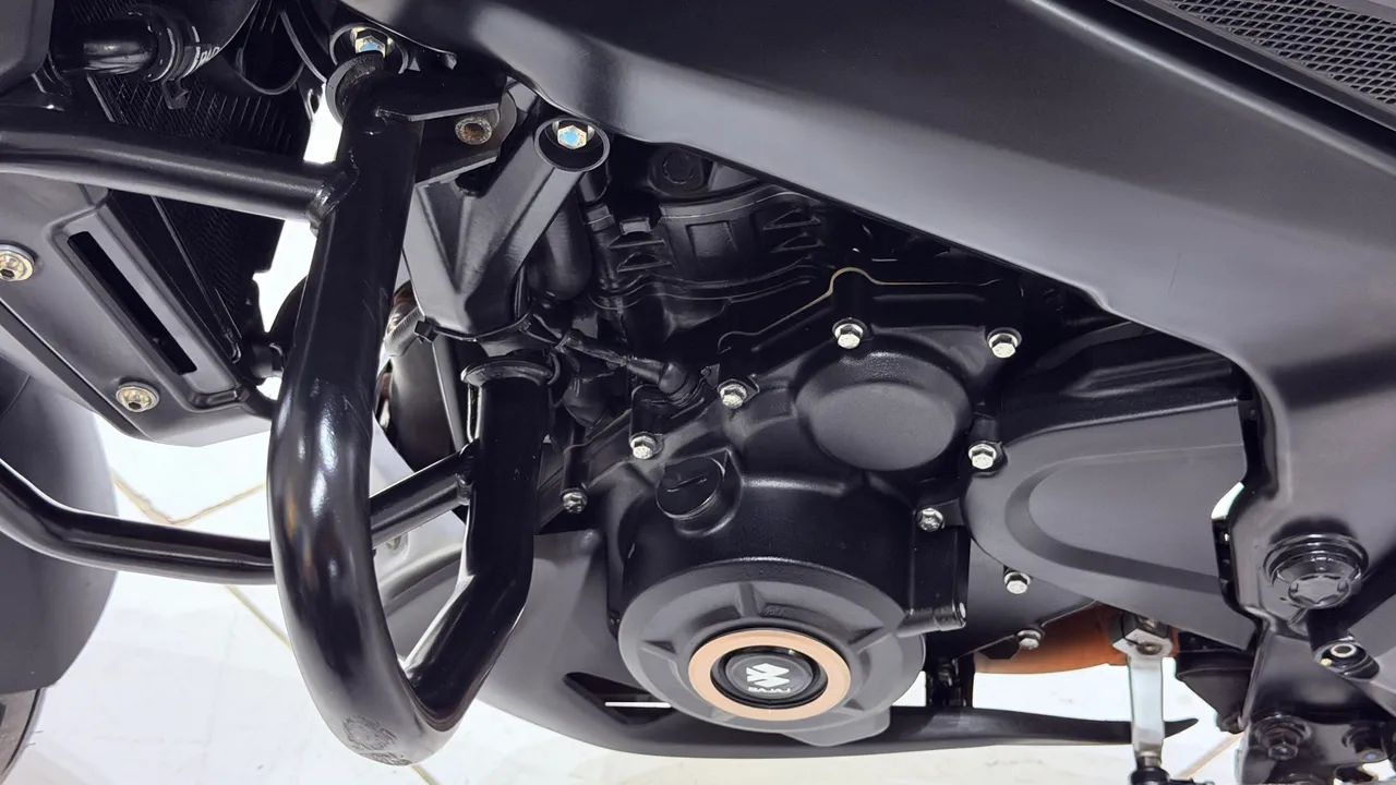 Bajaj Dominar 400 - Foto 4