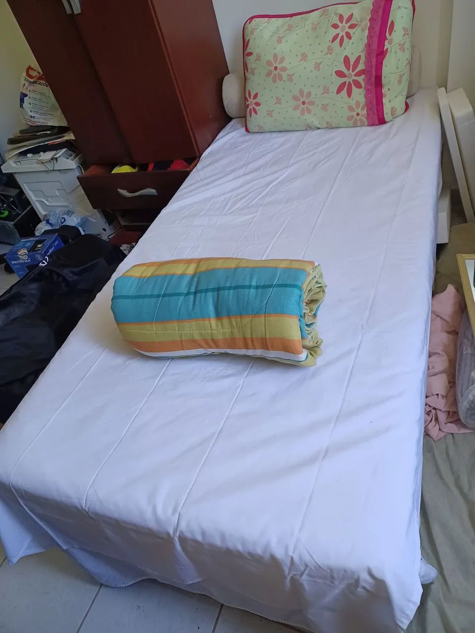 Cama Box de solteiro, usada, excelente qualidade  - Foto 3