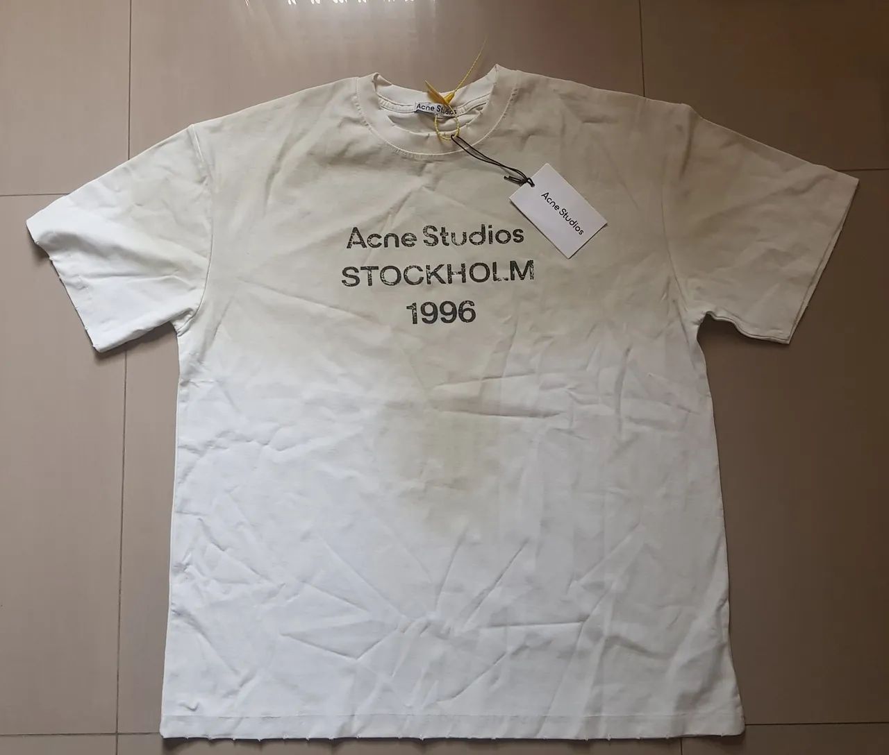 camiseta acne studios