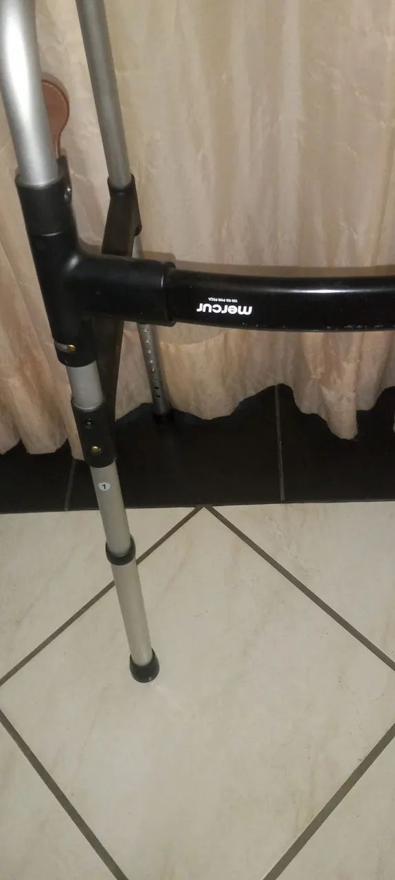 Vendo esse andador. - Foto 3