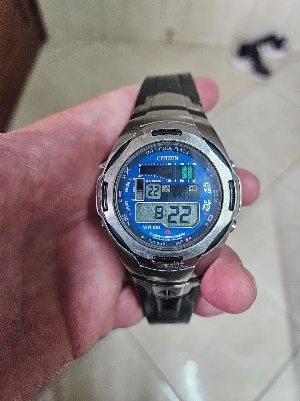 Relógio Citizen Wind surf D28B