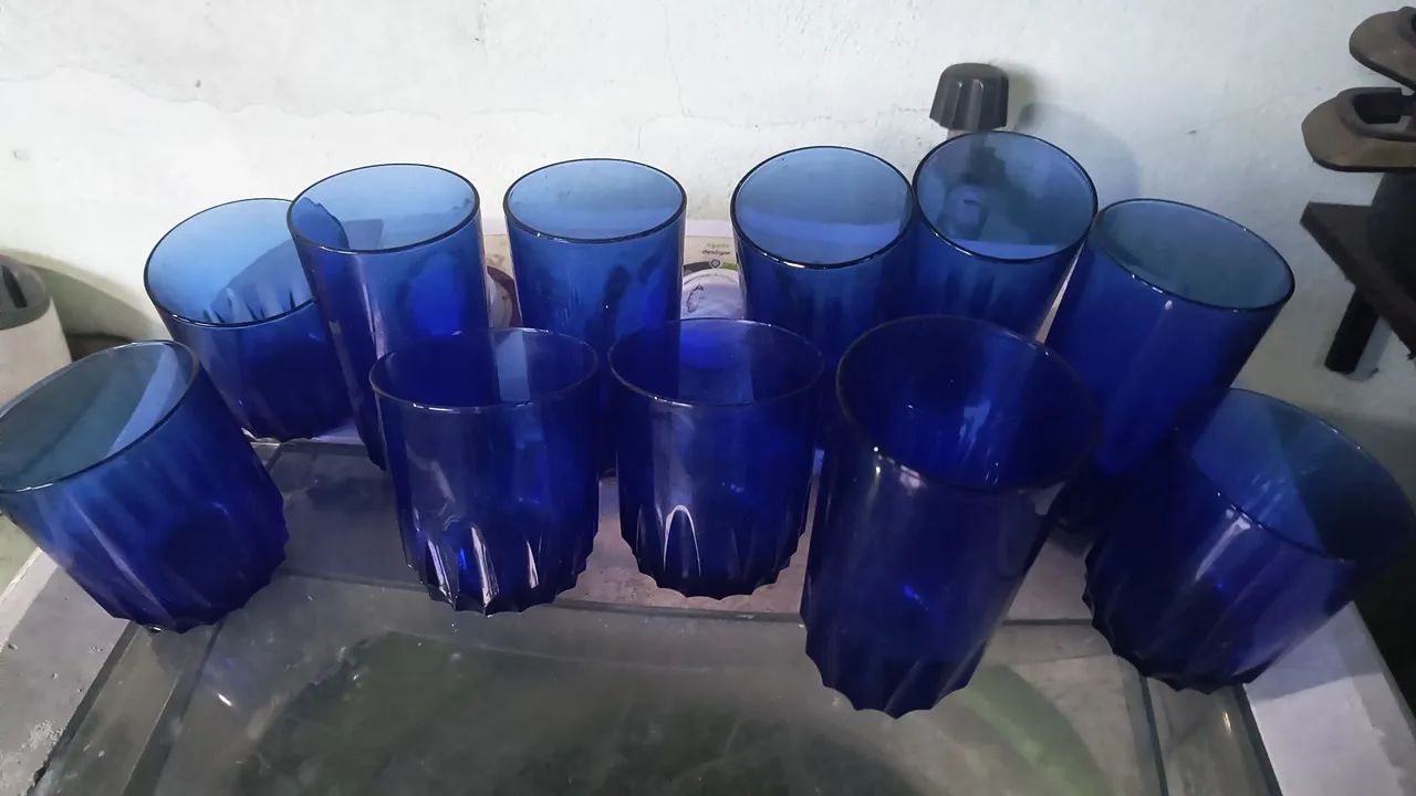 Copos de vidro e chácaras  - Foto 2