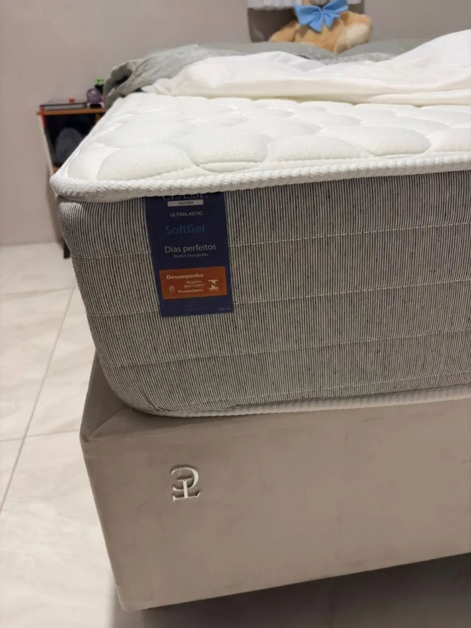 Cama de casal  praticamente nova com 8 meses d uso  - Foto 3