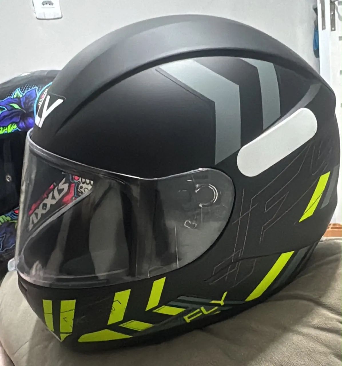 Vendo 2 capacetes  - Foto 2