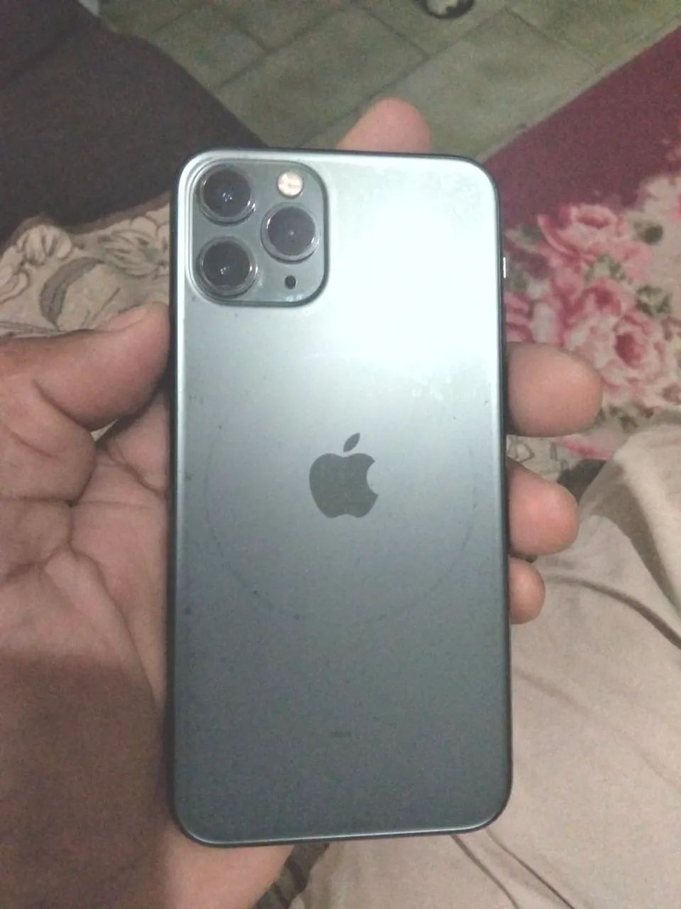 Vendo ou troco e aceito propostas iPhone 11 pro - Foto 3