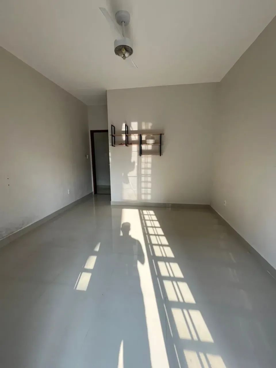 OPORTUNIDADE! Casa 3 quartos vaga para carro - Nilópolis - Foto 4