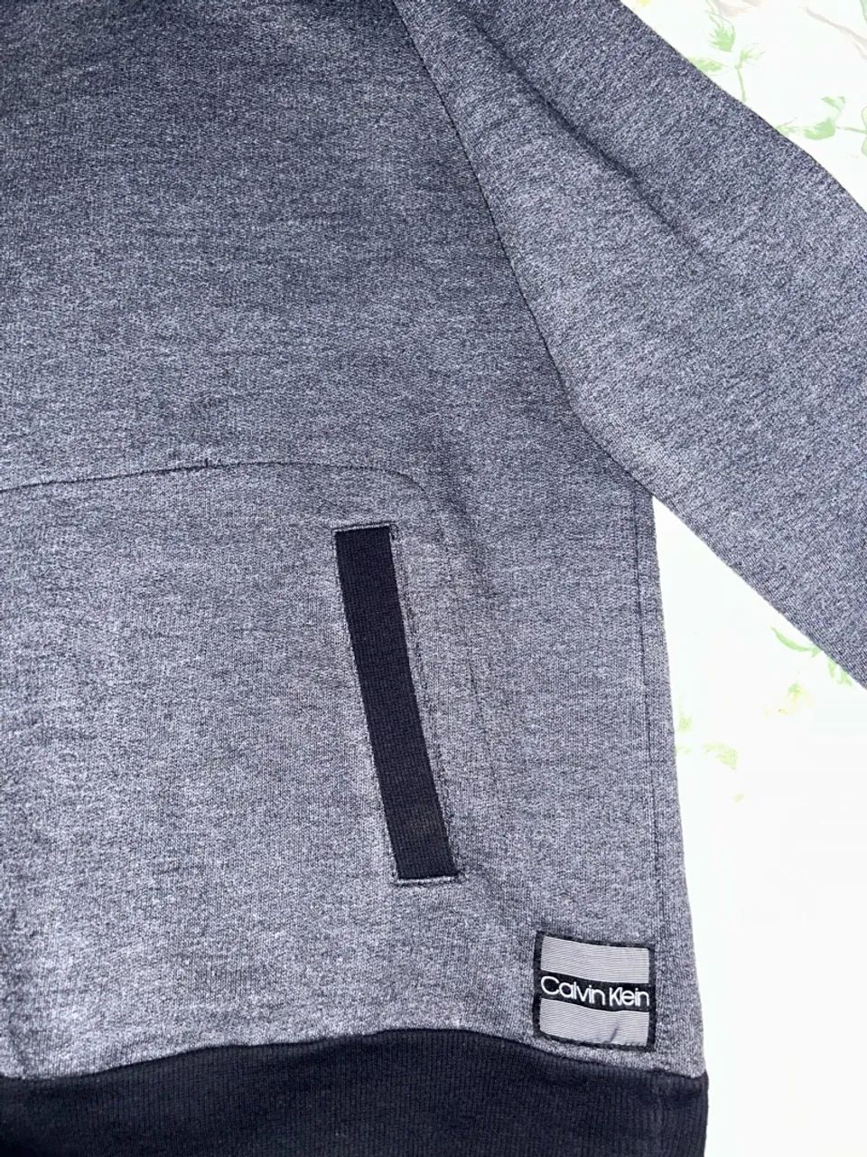Moletom Calvin Klein tamanho M - Foto 3
