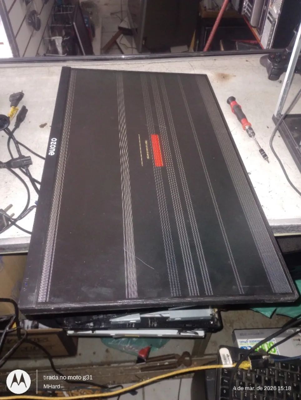 Monitor Gamer Ozone 24.5 DEFEITO NA TELA 