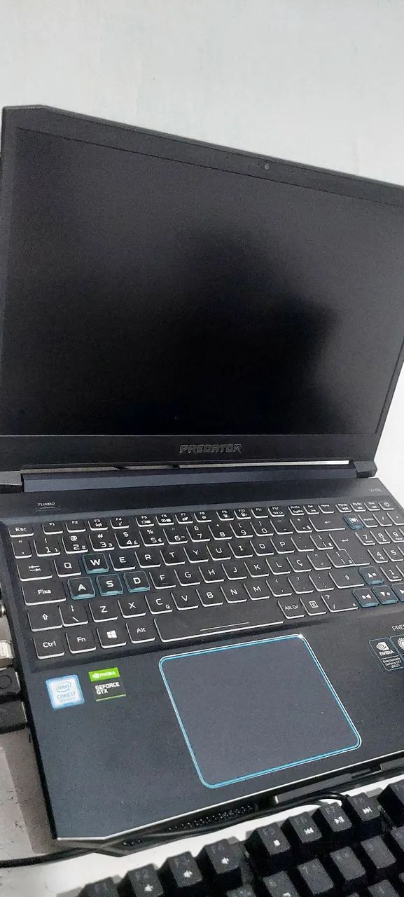 Notebook para trabalho e jogos