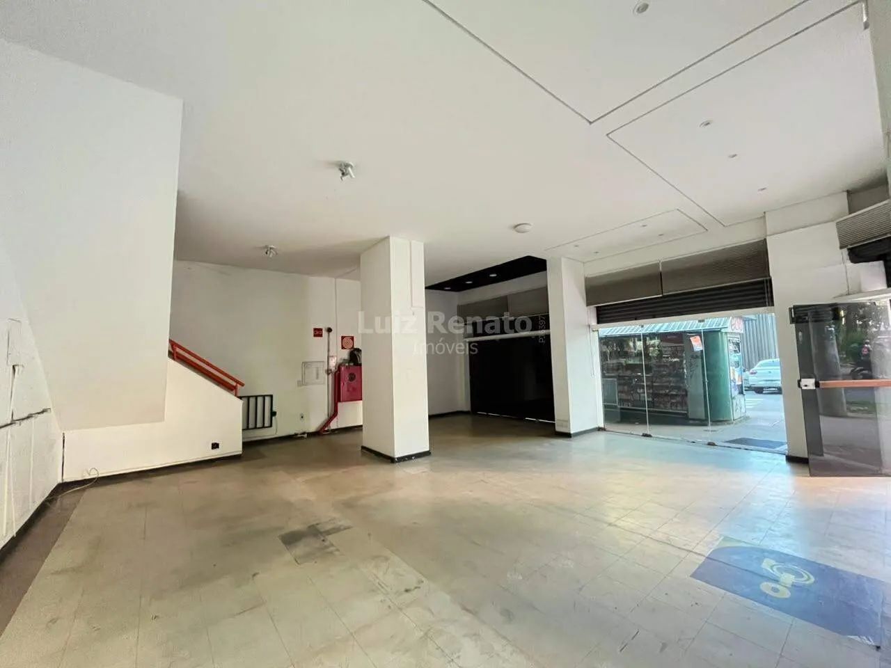 Loja para locação, 104m² de área no Funcionários