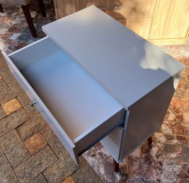 Mesa De Cabeceira 03 Gavetas Status Branco - Foto 4