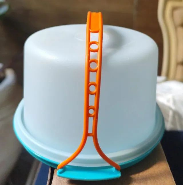 Porta bolo Tupperware 