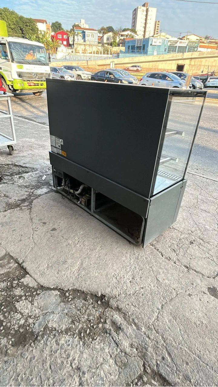 Vitrine refrigerada gourmet 