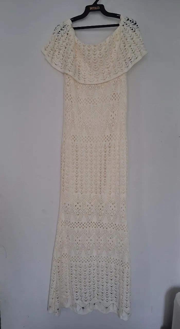 Vestido de renda off-white 