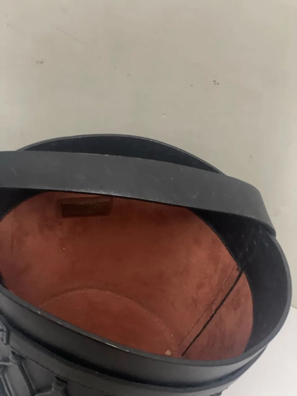 Bolsa Schutz tipo bucket bag - Foto 2