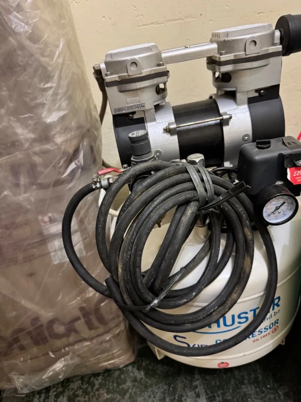 Compressor odontológico - Foto 2