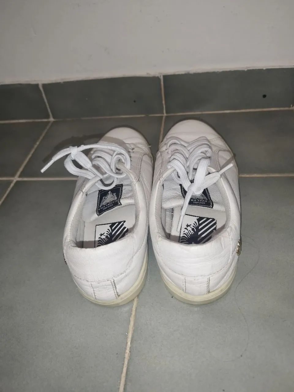 Tenis Cavalera Branco Couro n°35 usado  - Foto 2