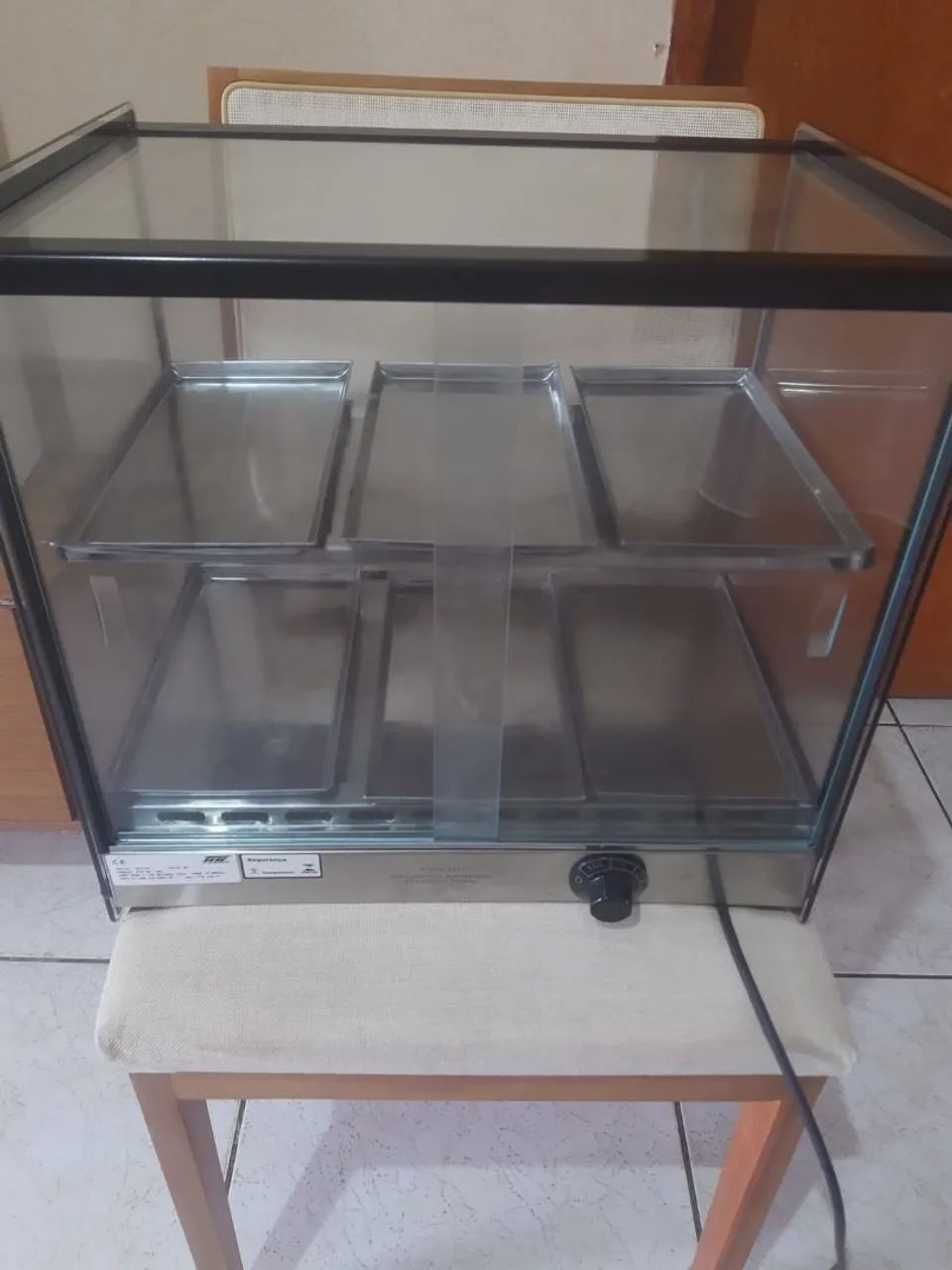 Estufa nova com nota fiscal, valor original de 950$ mas faço por 850$ (preço negociável) 