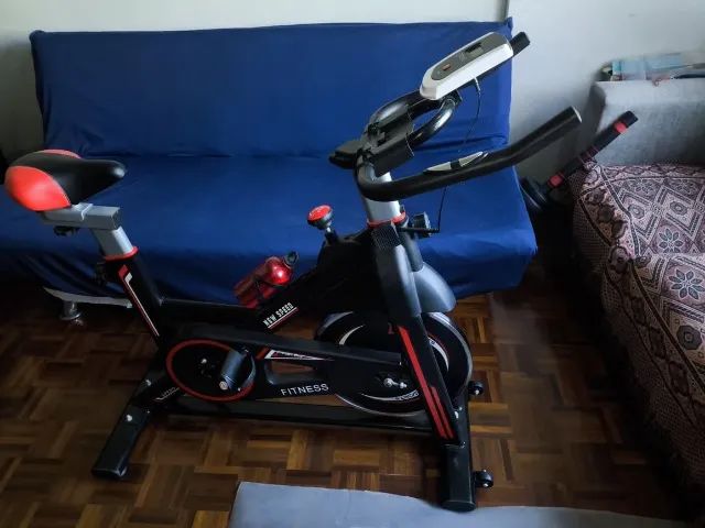 Bicicleta Spinning Mecânica New Speed Q50 Vermelha/Preta - Academia em Casa  - Foto 2