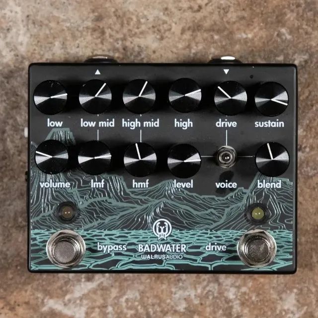 Pedal Pre Amplificador Baixo Di Walrus Badwater Equalizador