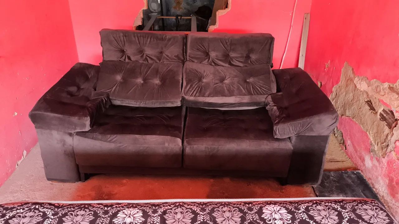 Sofá retrátil e reclinável novo  - Foto 5