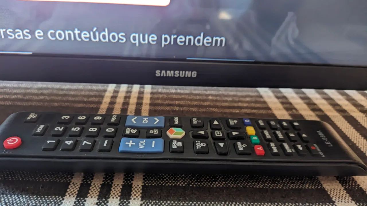 Smart TV Samsung 32 Polegadas  - Foto 2