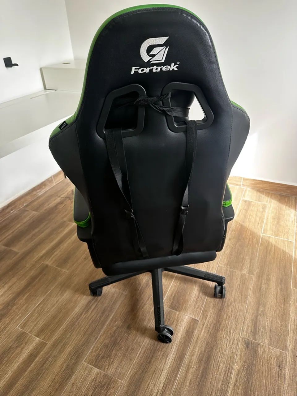 Cadeira e mesa gamer - Foto 3