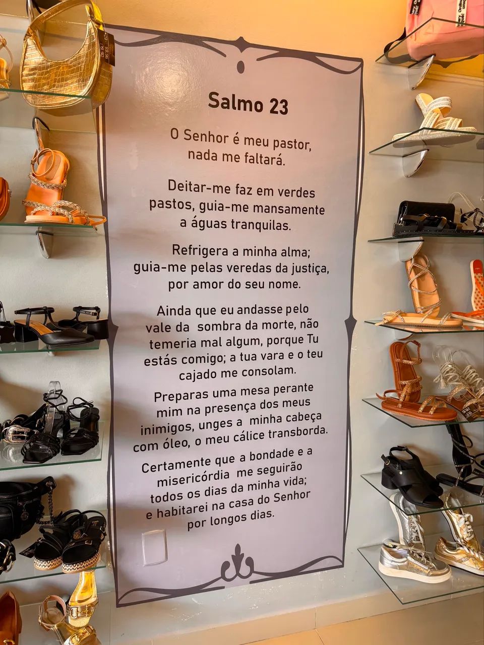 Oportunidade, passa-se loja de calçados completa  - Foto 3
