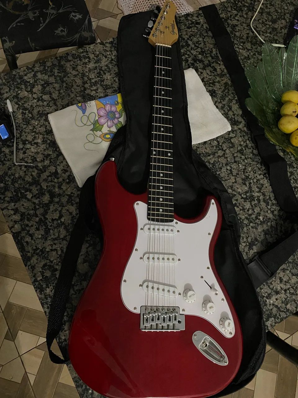 Guitarra Stratocaster  - Foto 3