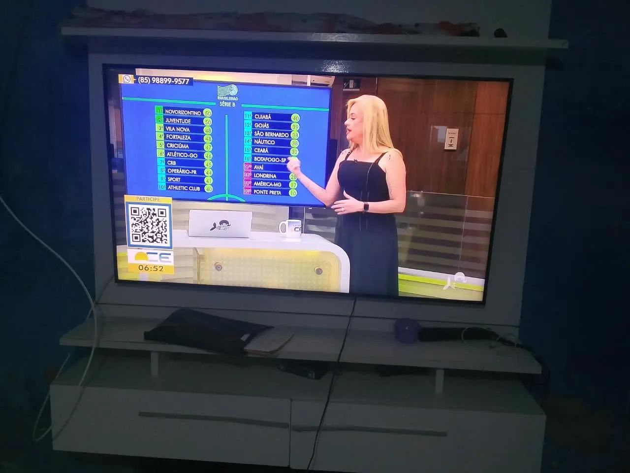 Tv 60 polegadas com painel  tenho nota fiscal  - Foto 2