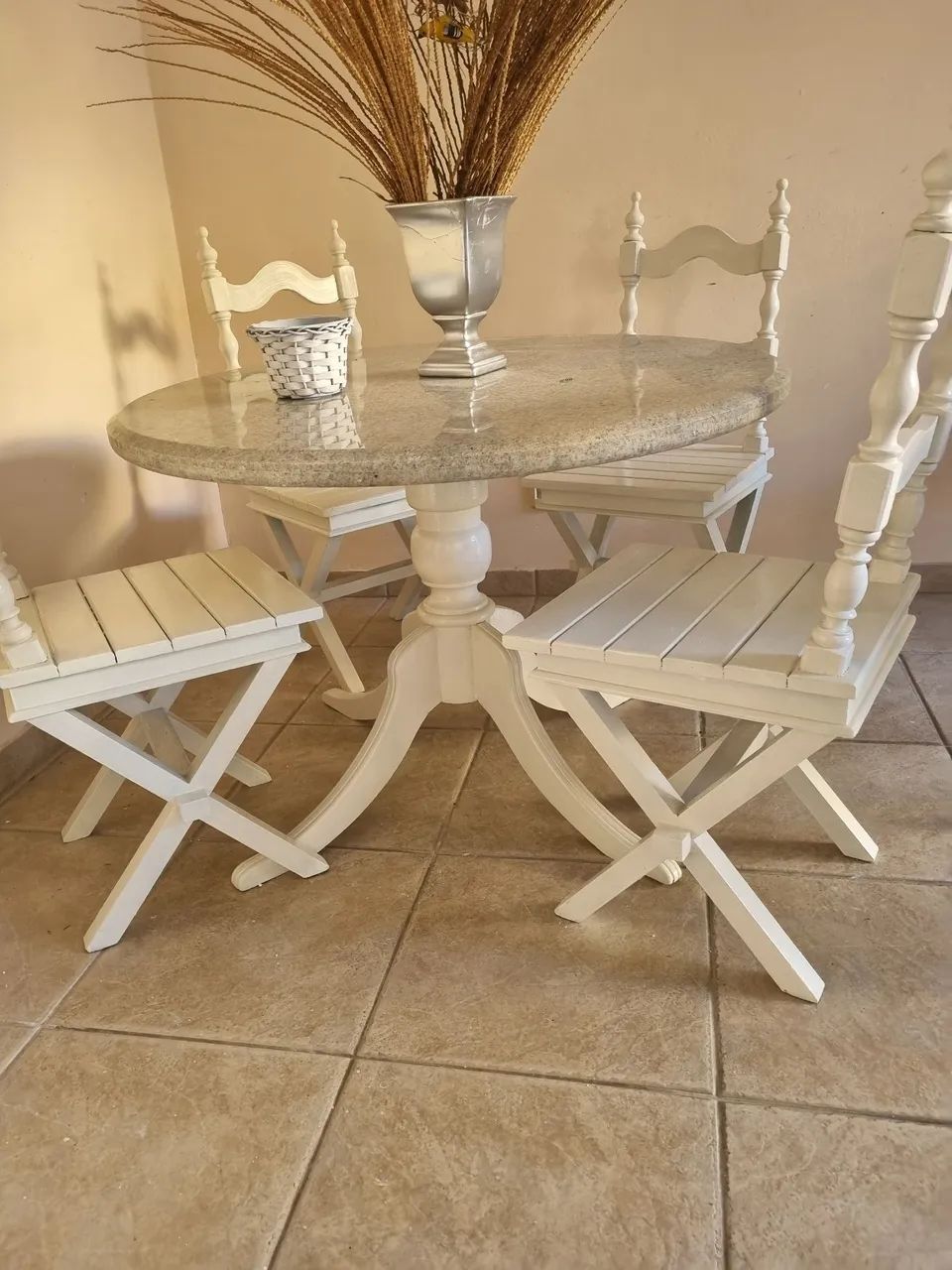 Mesa e cadeiras  - Foto 4