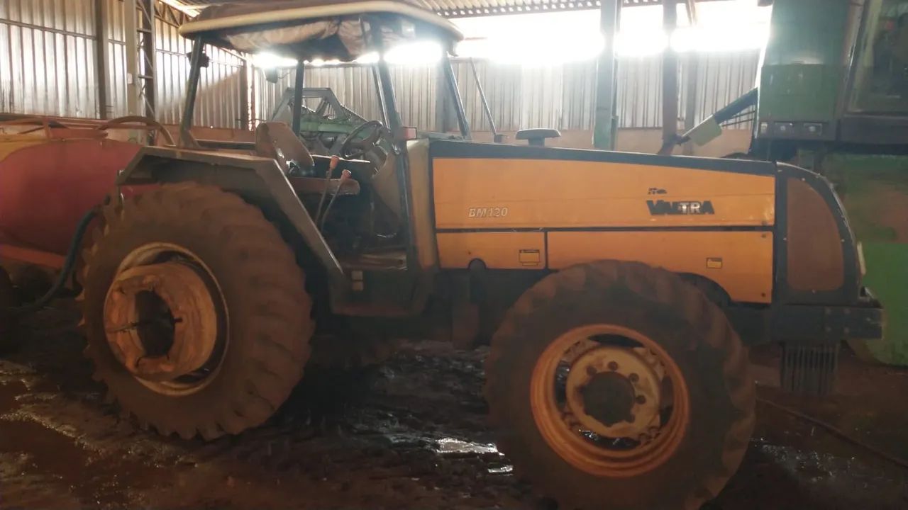 Trator Valtra - Foto 3