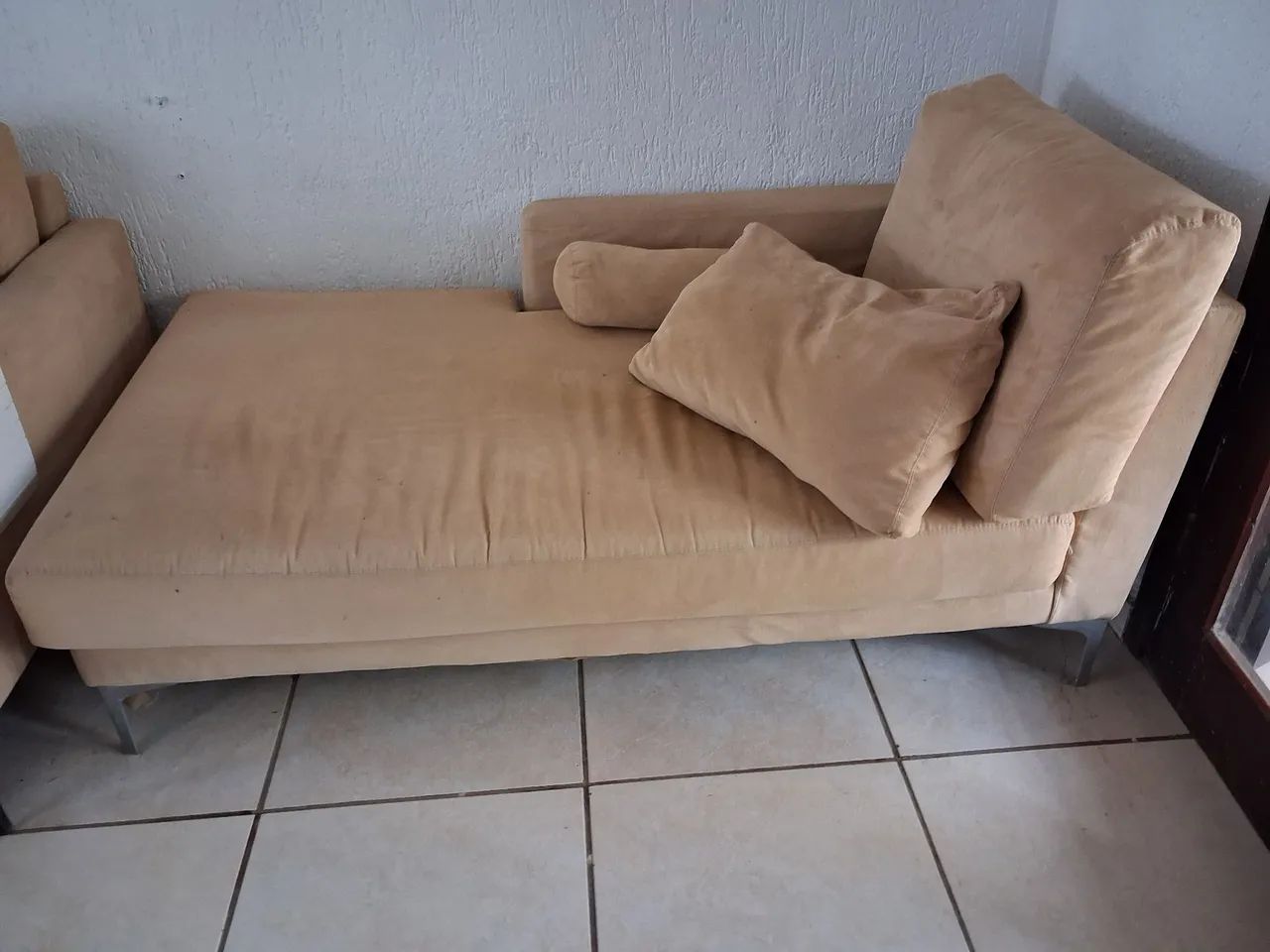 Sofá com chaise - Foto 4