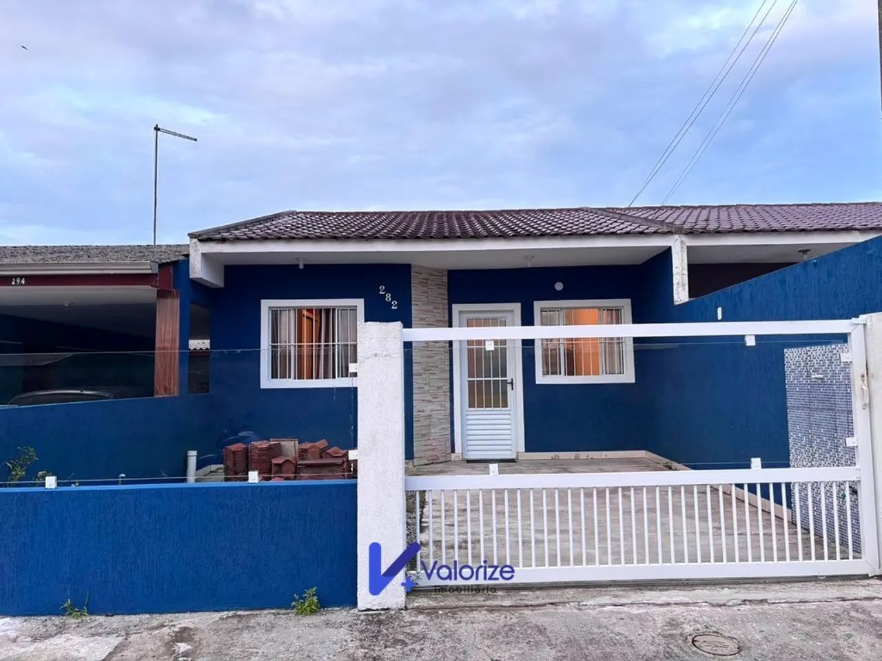 Casa Ipanema 2 Quartos e Espaço de Terreno a Venda
